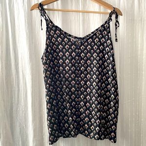 Tie shoulder tank